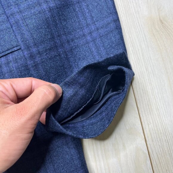 Armani Collezioni Men's Blue Checked Notch Lapel Two-Button Suit Jacket Size 50 - Picture 5 of 12